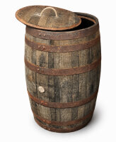 Botte di whisky da 190 litri, botte di rovere aperta utilizzata come cisterna per lacqua piovana