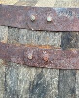Botte di whisky da 190 litri, botte di rovere aperta utilizzata come cisterna per lacqua piovana